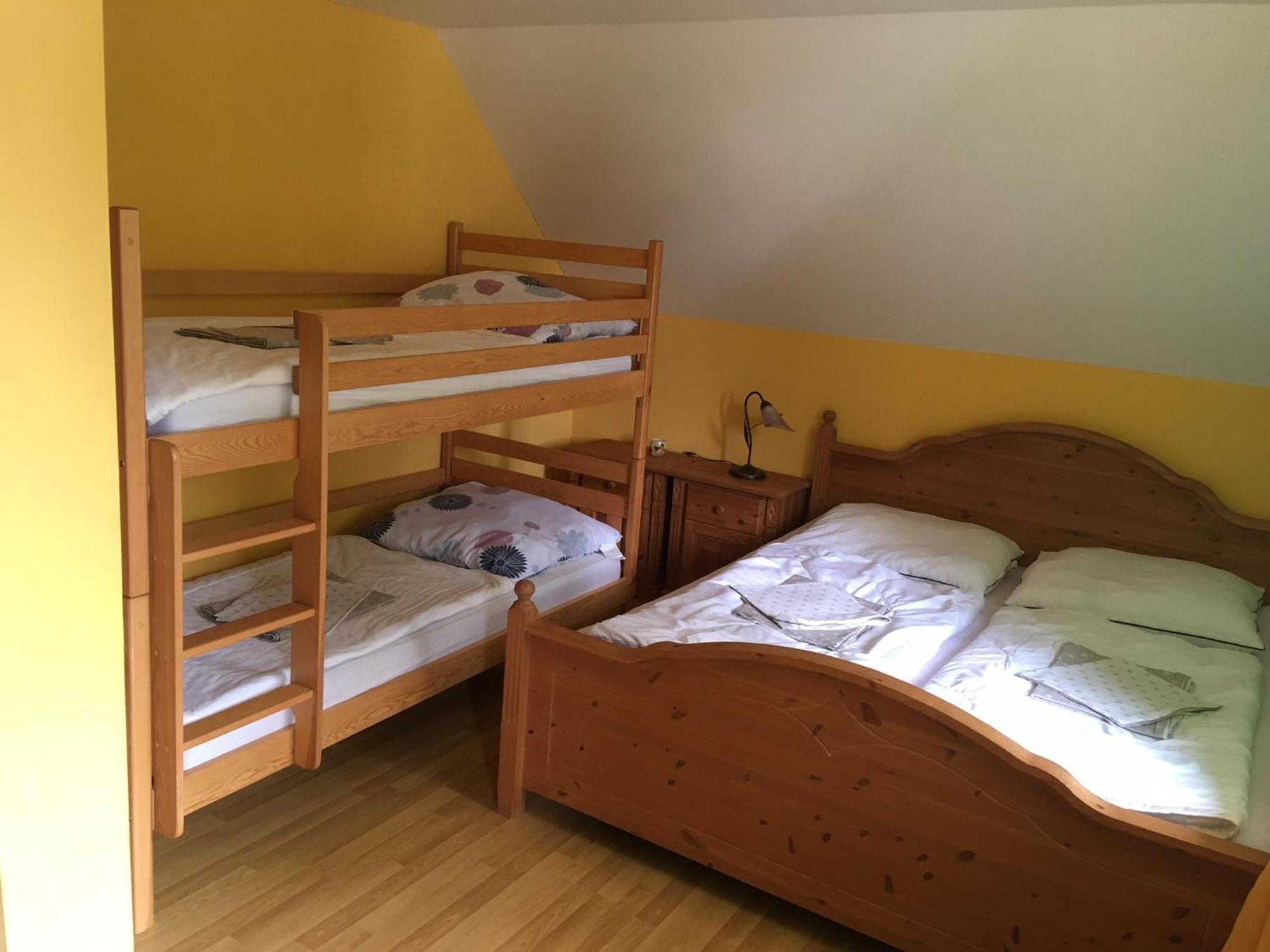 Medvedi Boudy Villa Loučná pod Klínovcem Exteriör bild