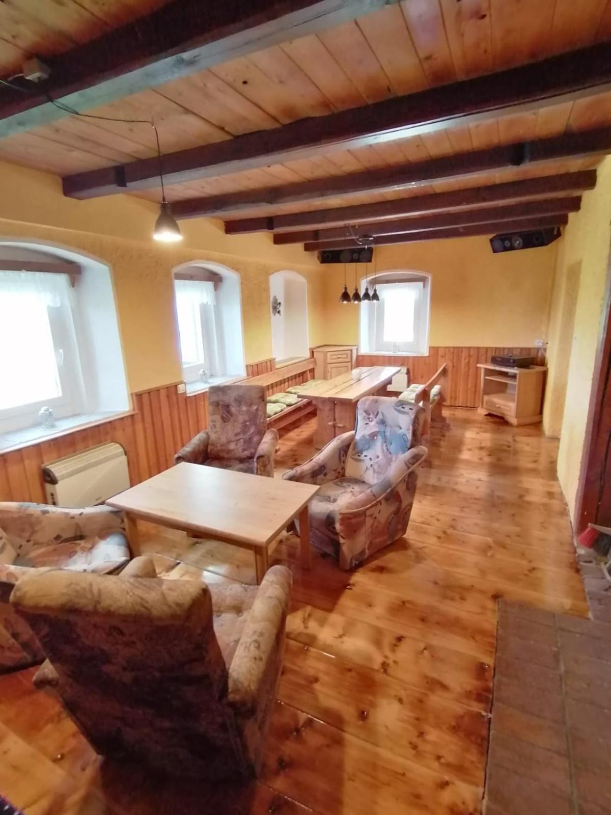 Medvedi Boudy Villa Loučná pod Klínovcem Exteriör bild