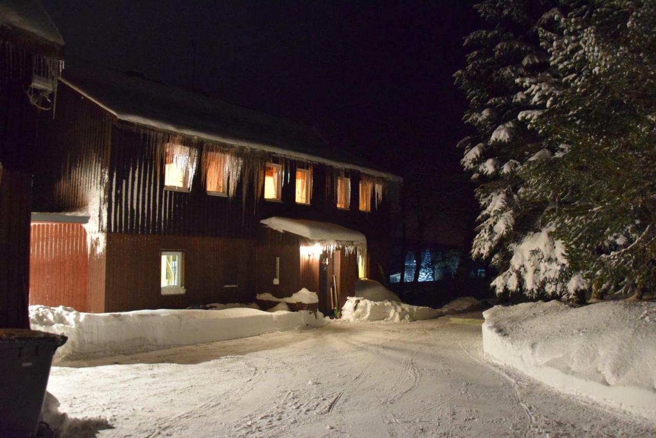 Medvedi Boudy Villa Loučná pod Klínovcem Exteriör bild